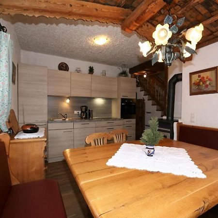 Holiday Home Lieslhuette, グロースアルル エクステリア 写真