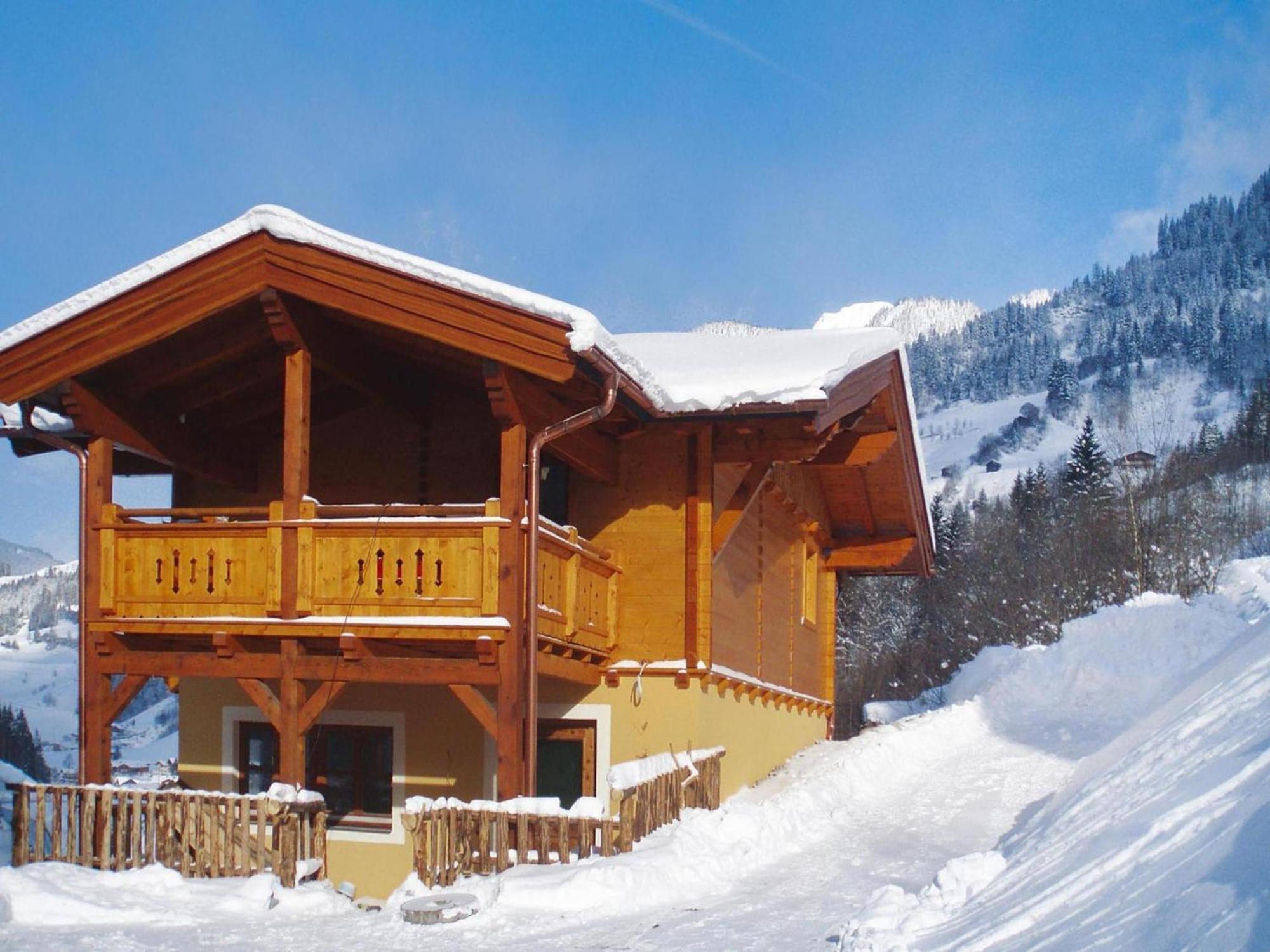 Holiday Home Lieslhuette, グロースアルル エクステリア 写真